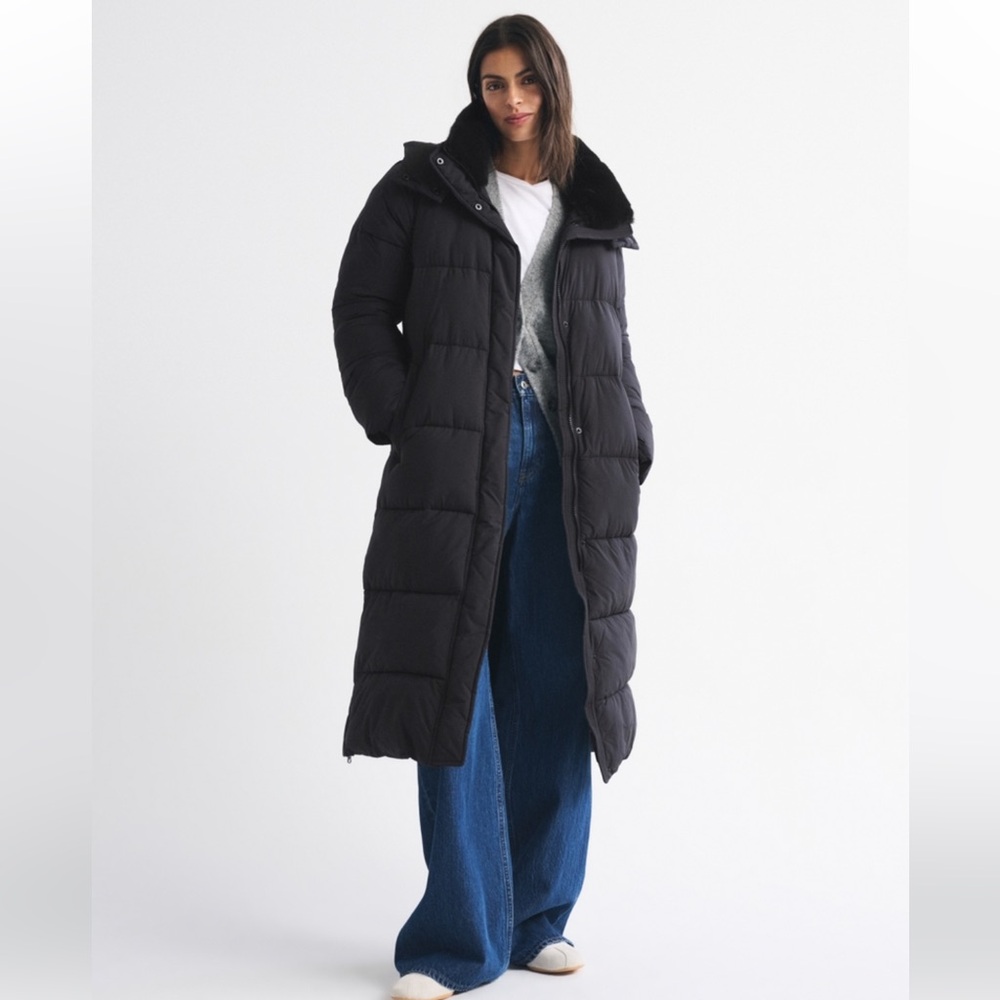NWT Abercrombie & Fitch Ultra Long Puffer Medium